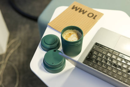 Bini Dark Green Mug - in bio-based material